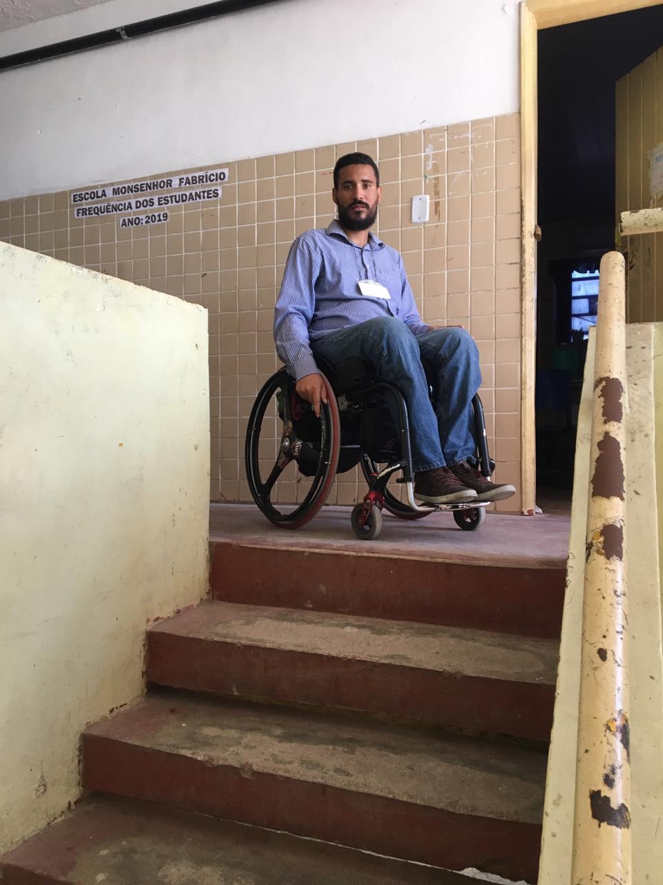 Deficientes físicos reclamam de constrangimento causado pela Prefeitura de Olinda