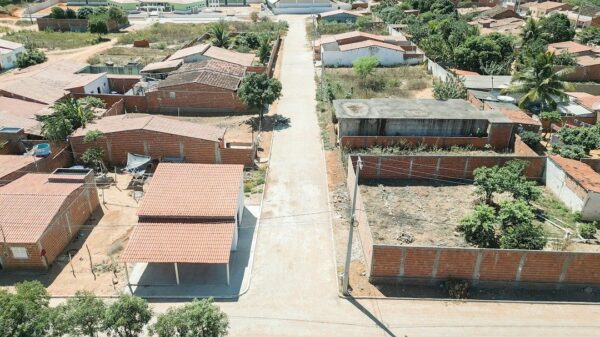 Prefeitura de Araripina investe em pavimentação de 11 ruas no distrito de Rancharia