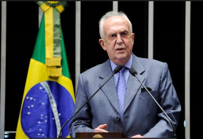 Senador Jarbas Vasconcelos se aposenta da vida parlamentar