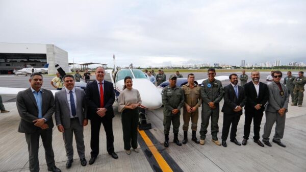 Governadora Raquel Lyra entrega primeiro avião para reforçar as operações de segurança no Estado