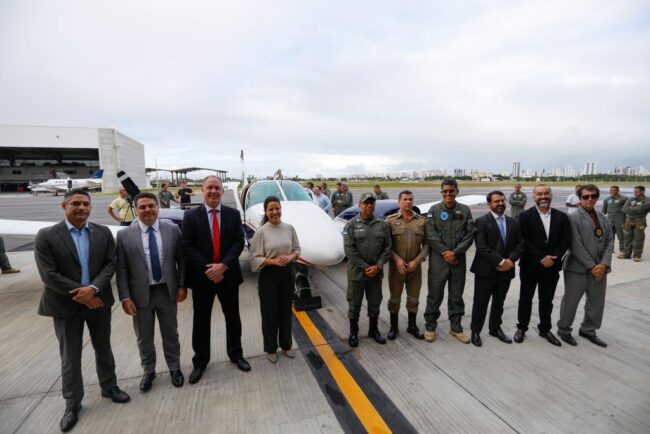Governadora Raquel Lyra entrega primeiro avião para reforçar as operações de segurança no Estado