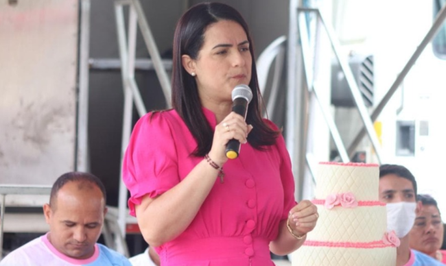Prefeita Juliana de Chaparral abre a campanha Outubro Rosa em Casinhas