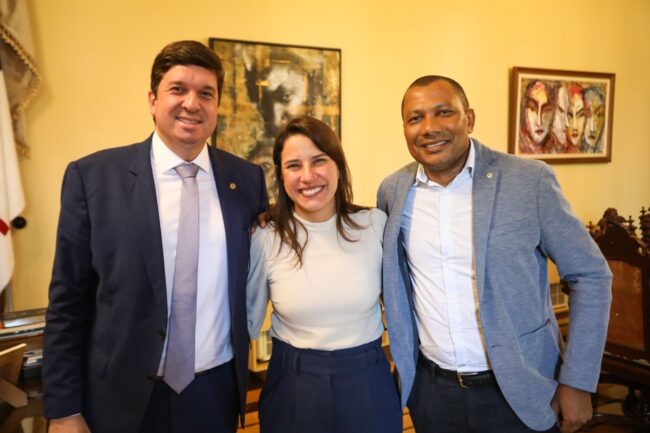 Joãozinho Tenório e Dr. Ronaldo reúnem-se com a governadora Raquel Lyra em busca de melhorias para Belém de Maria