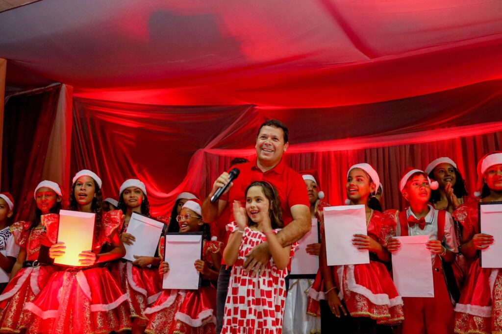 Júnior de Beto realiza o Natal Encantado em Palmares