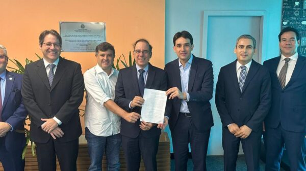 Ministro Silvio Costa Filho e o deputado Eduardo da Fonte fortalecem parcerias entre a Infraero e Justiça Federal de PE