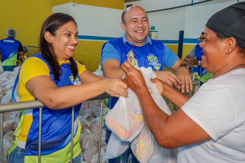 Prefeitura de Araçoiaba assegura distribuição de 15 mil quilos de peixe à seis mil famílias na Semana Santa