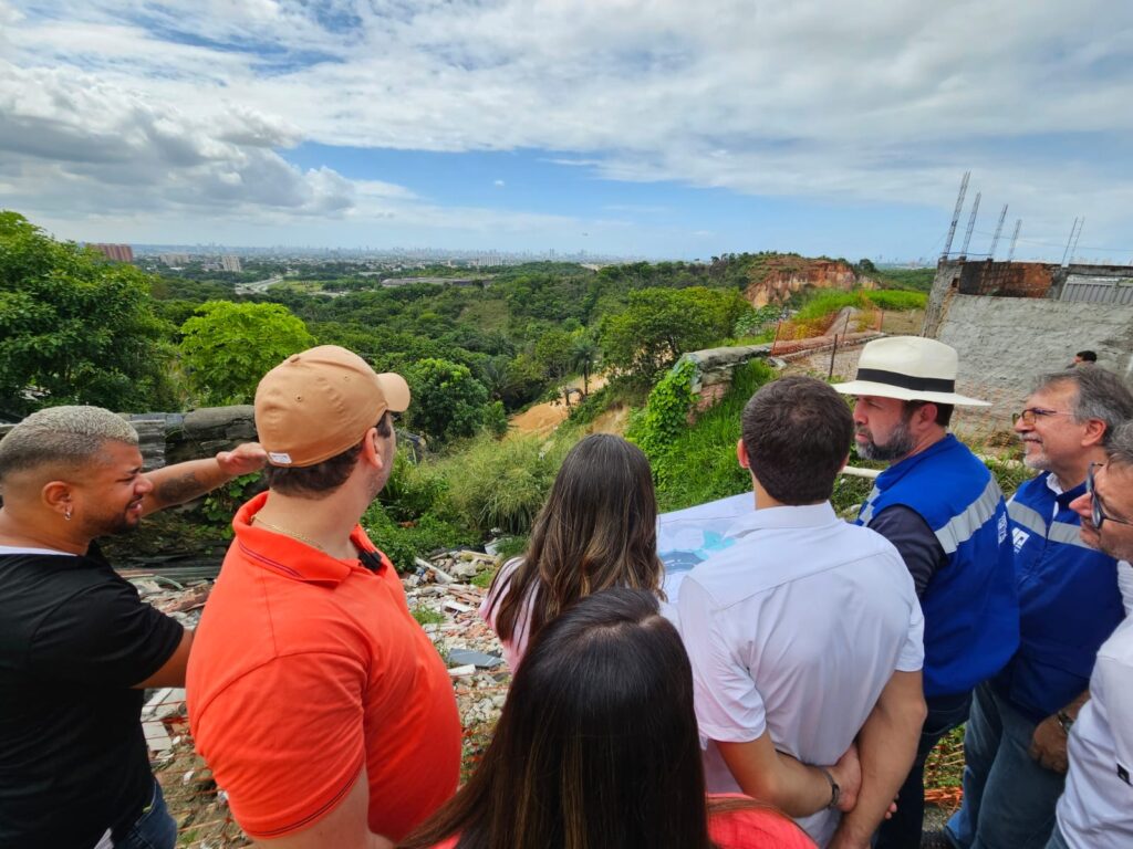 João Campos Prefeitura do Recife Bairro do Ibura bairro do Barro