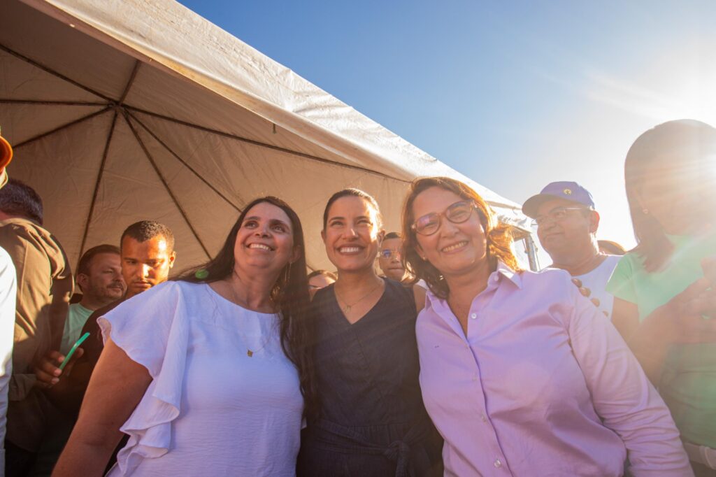Aline Freire Terra Nova Raquel Lyra Débora Almeida