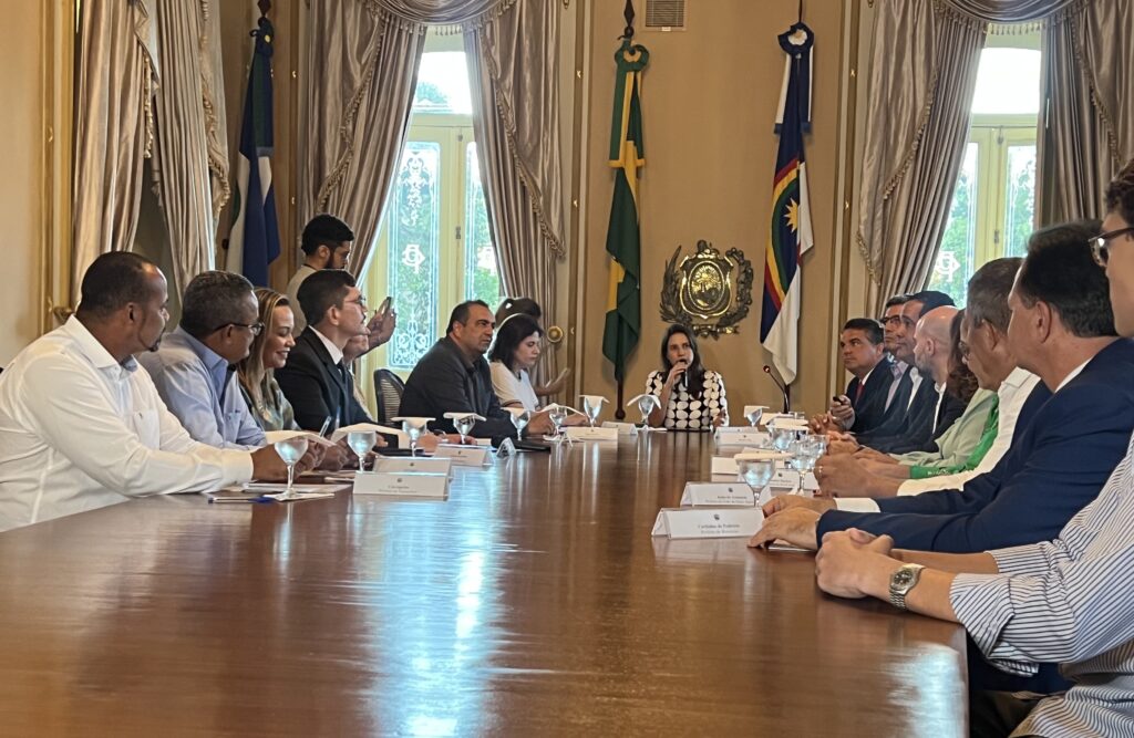 Raquel Lyra Eriberto Filho, Franz Hacker, Jefferson Timóteo, Romero Sales Filho e Simone Santana, além dos prefeitos: Keko do Armazém (Cabo de Santo Agostinho), Camila Machado (Sirinhaém), Isabel Hacker (Rio Formoso), Carrapicho (Tamandaré), Carlinhos da Pedreira (Barreiros) e Pel Lages (São José da Coroa Grande).