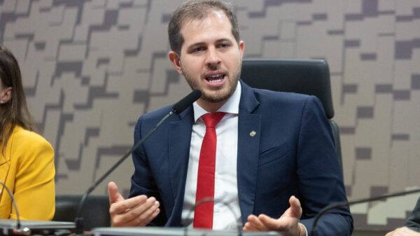 Deputado federal Pedro Campos (PSB)