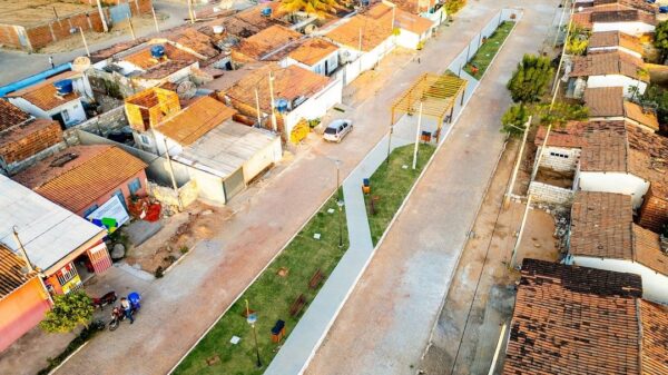 Araripina: Prefeito Pimentel inaugura Praça no Conjunto Asa Branca