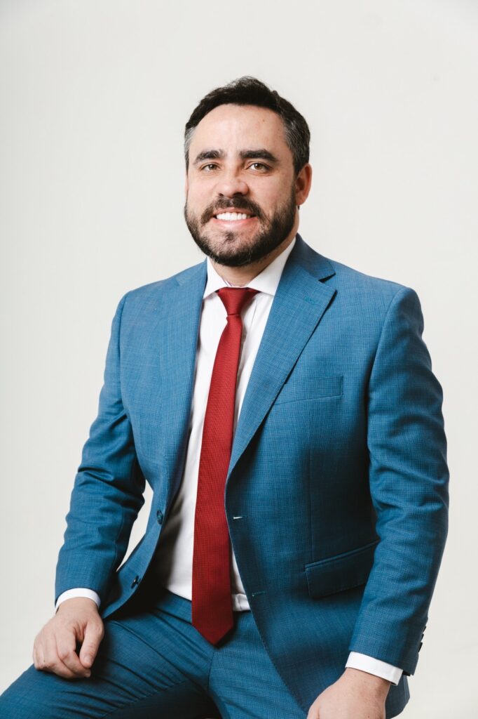 Almir Reis lança candidatura à presidência da OAB-PE prometendo renovação