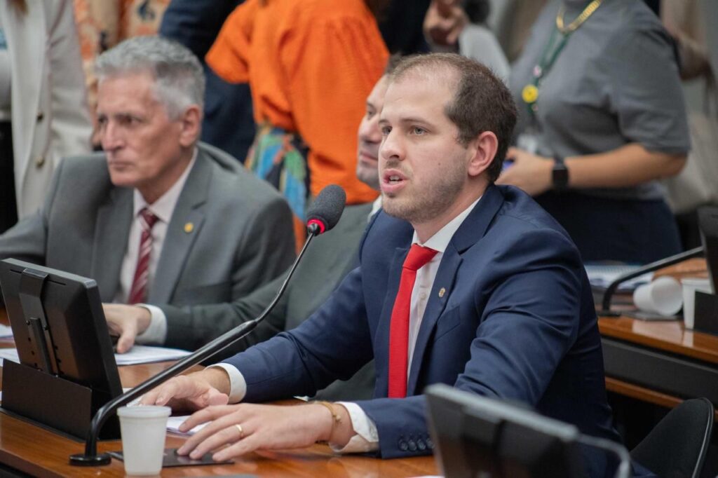 Deputado federal Pedro Campos (PSB)
