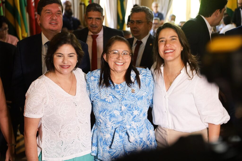 Prefeita Dona Graça Catende Prefeitura de Catende Governadora Raquel Lyra Priscila Krause