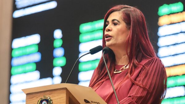 Deputada Delegada Gleide Ângelo