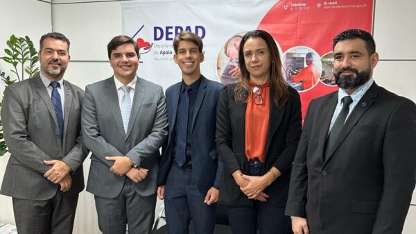 Brasília: Alef Collins articula com o Ministério do Desenvolvimento Social iniciativas para a política sobre Drogas no Recife