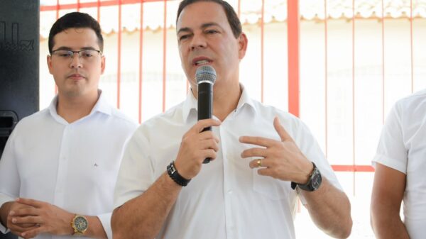 Prefeito Sivaldo Albino Garanhuns Cayo Albino