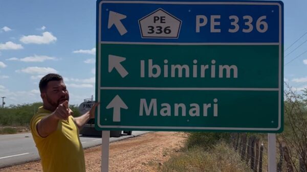 Abimael Santos fiscaliza rodovia PE-336 e denuncia precariedade da via