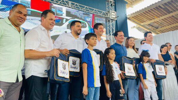 Deputado estadual France Hacker Xexéu Thiago de Miel