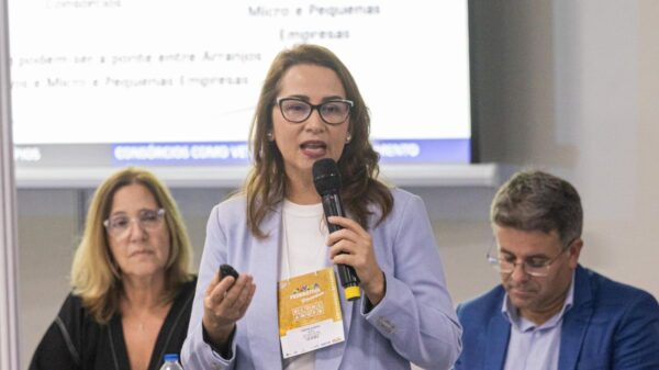 Deputado Débora Almeida
