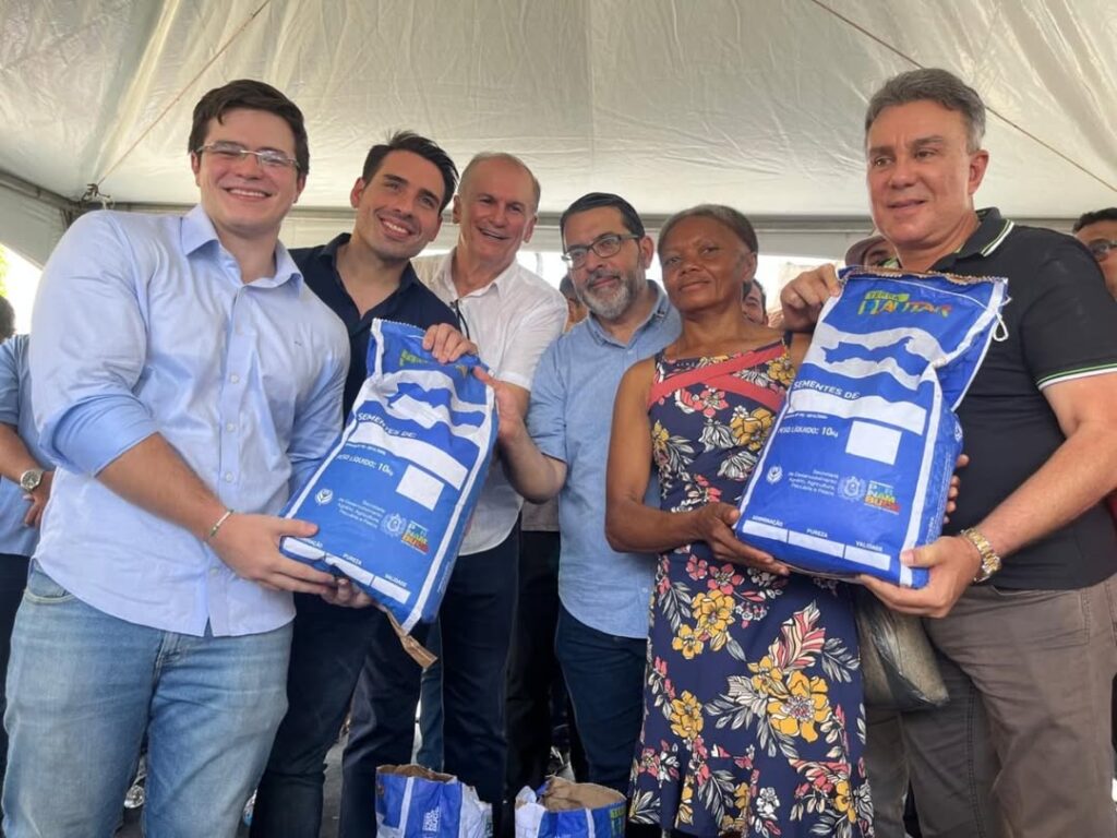 Deputado estadual João Paulo Costa Limoeiro Ricardo Teobaldo prefeito Orlando Jorge 
