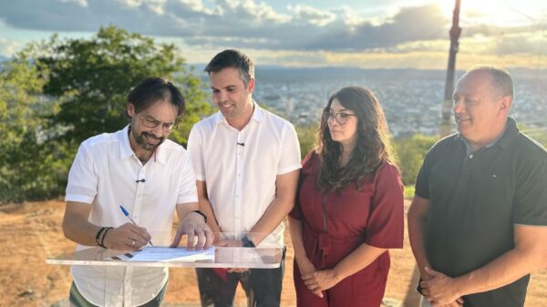 Deputado Diogo Moraes Santa Cruz do Capibaribe Prefeito Helinho Aragão