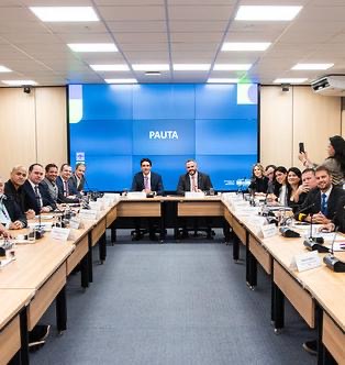 Ministro Silvio Costa Filho cria primeiro fórum permanente de trabalhadores da aviação do Brasil